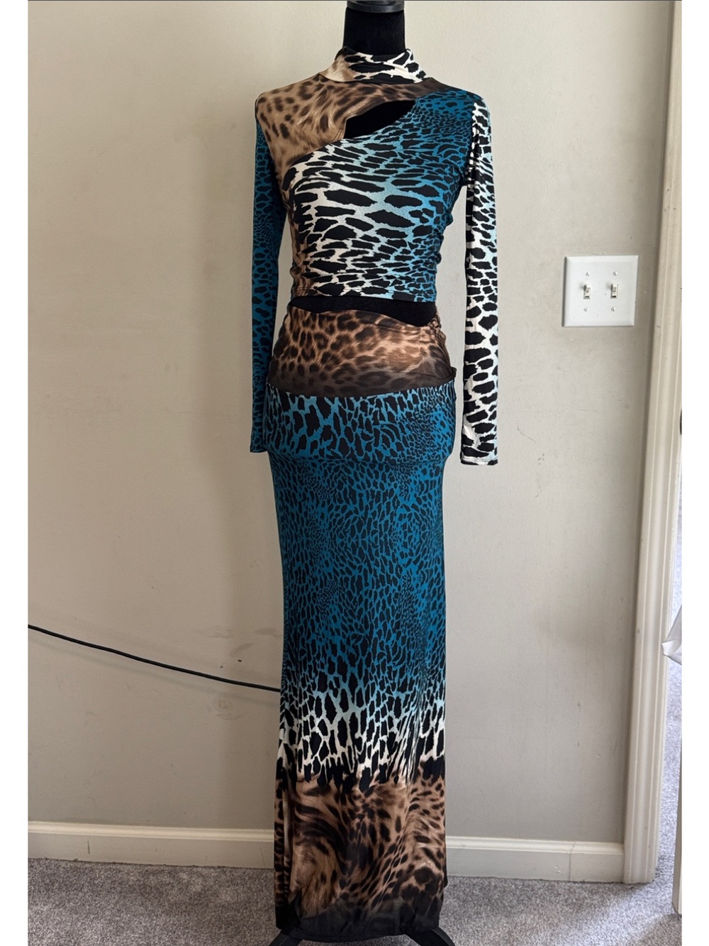 Cutout Long Sleeve Two-Piece Animal Print Maxi Dress in Teal & Brown